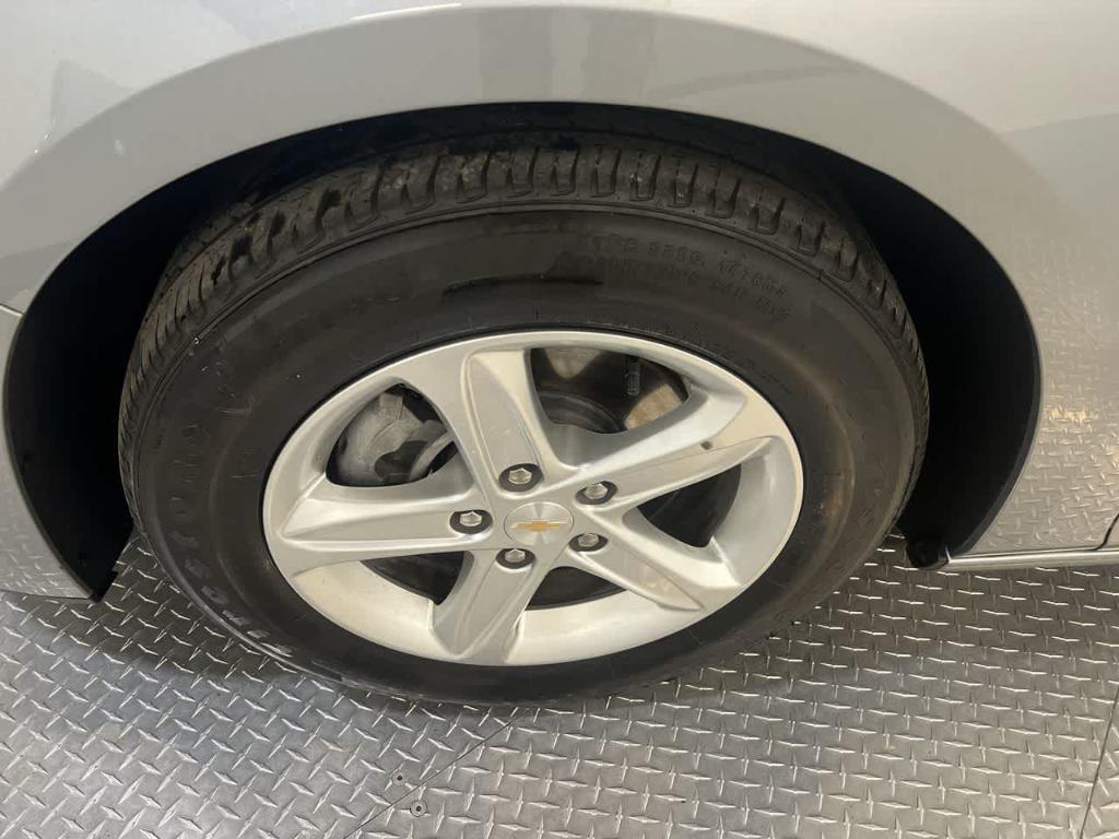 used 2024 Chevrolet Malibu car, priced at $20,924