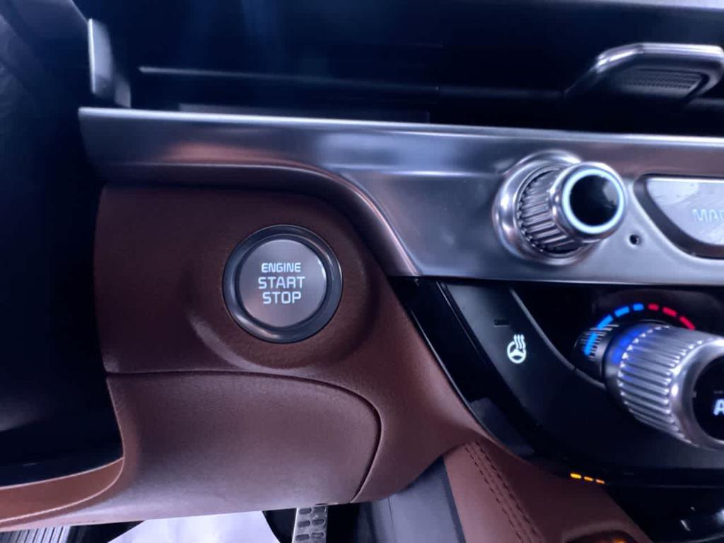 used 2025 Kia Telluride car, priced at $48,000