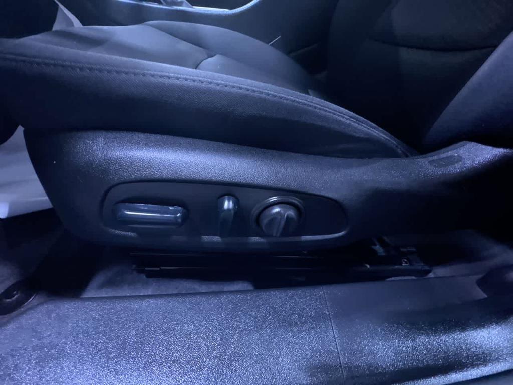 used 2022 Chevrolet Malibu car, priced at $18,899