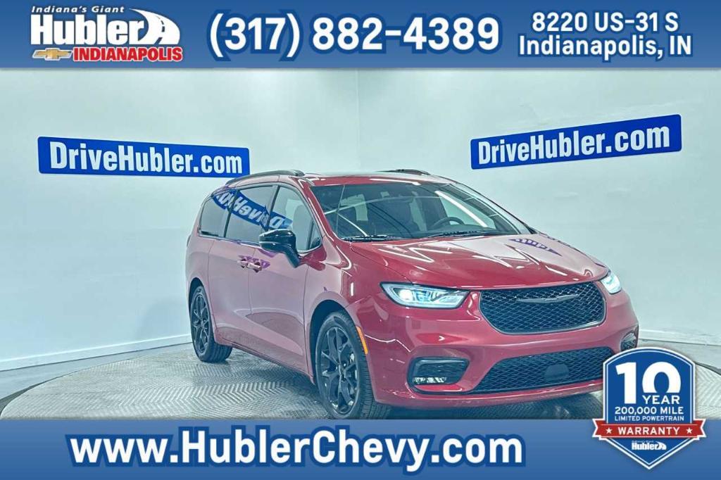 used 2025 Chrysler Pacifica car, priced at $38,799