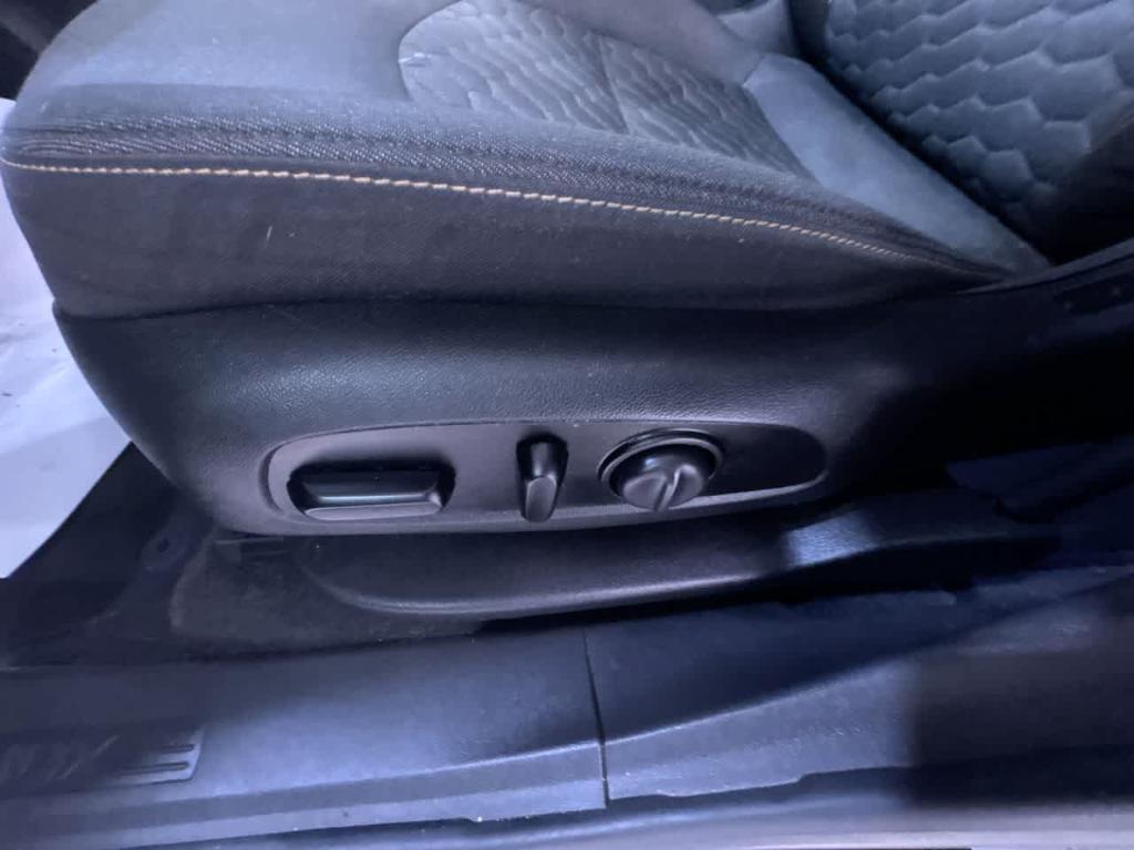 used 2020 Chevrolet Equinox car, priced at $12,995