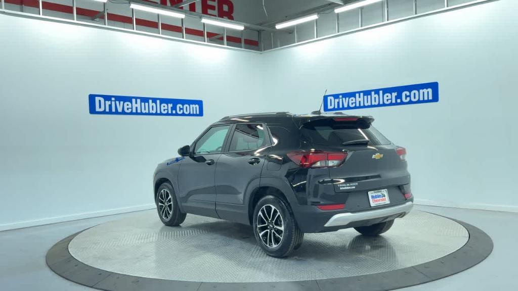 used 2025 Chevrolet TrailBlazer car, priced at $25,900