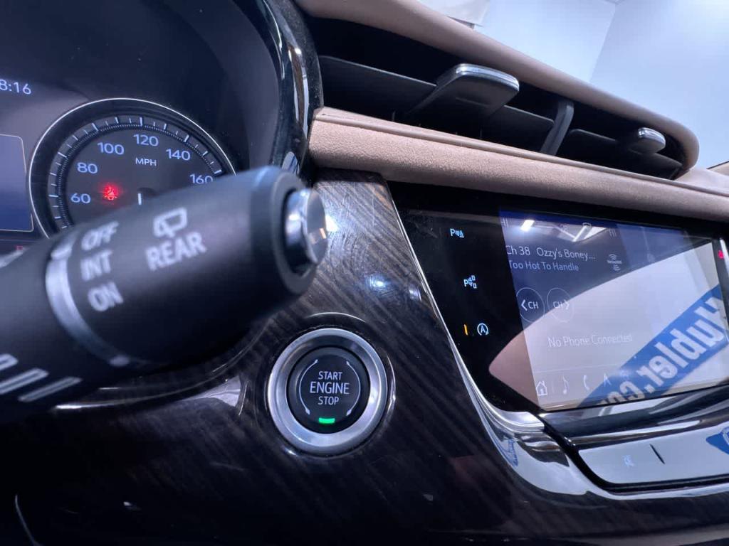 used 2024 Cadillac XT6 car, priced at $46,500