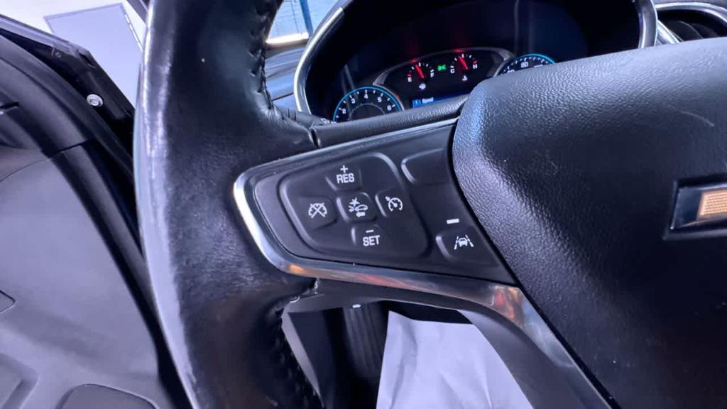 used 2021 Chevrolet Equinox car, priced at $15,830