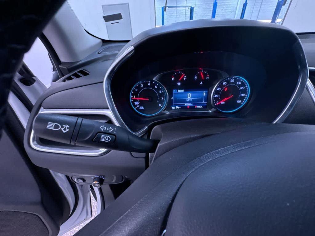 used 2024 Chevrolet Equinox car, priced at $22,900