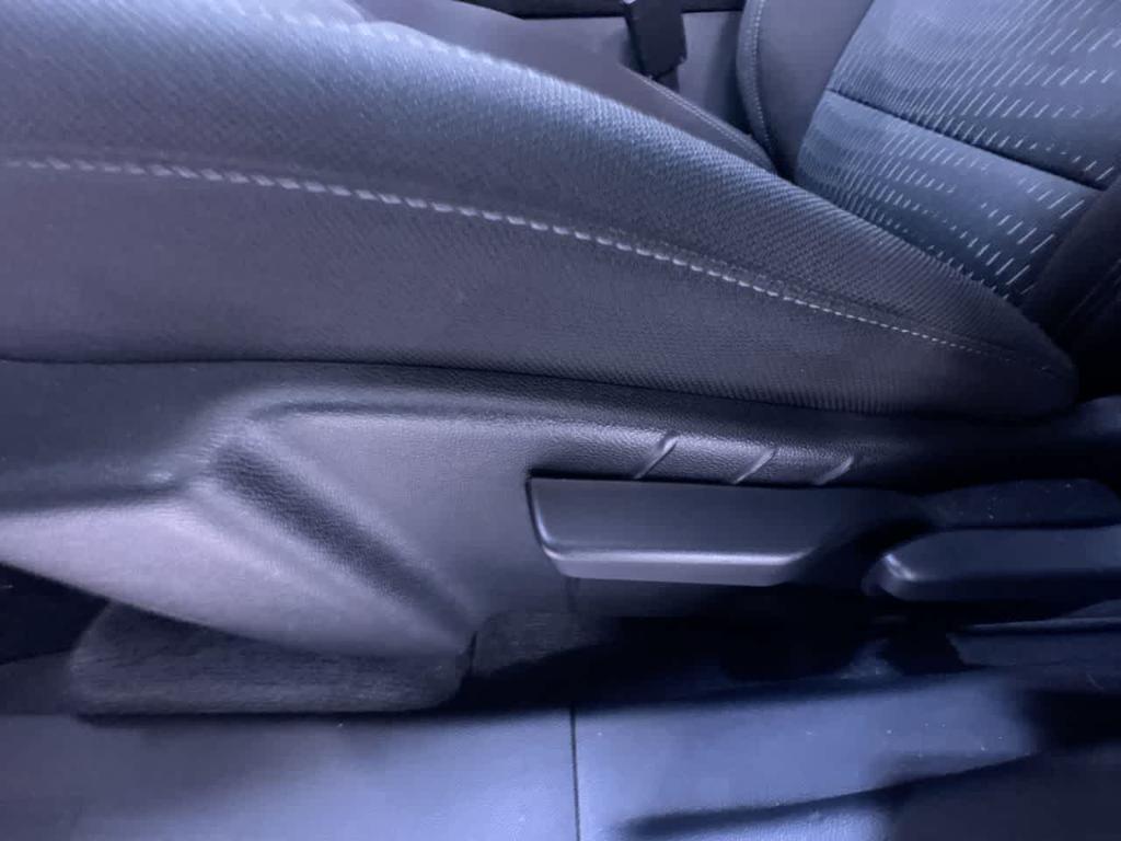 used 2025 Chevrolet Equinox car, priced at $28,000