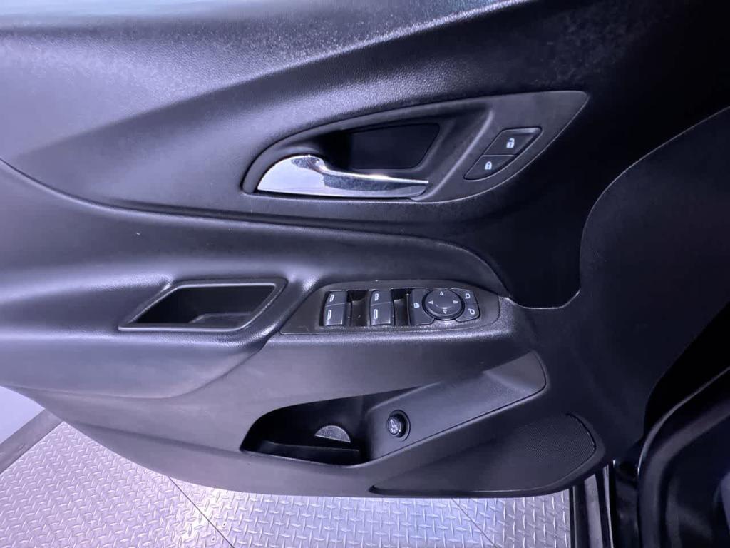 used 2024 Chevrolet Equinox car, priced at $22,524