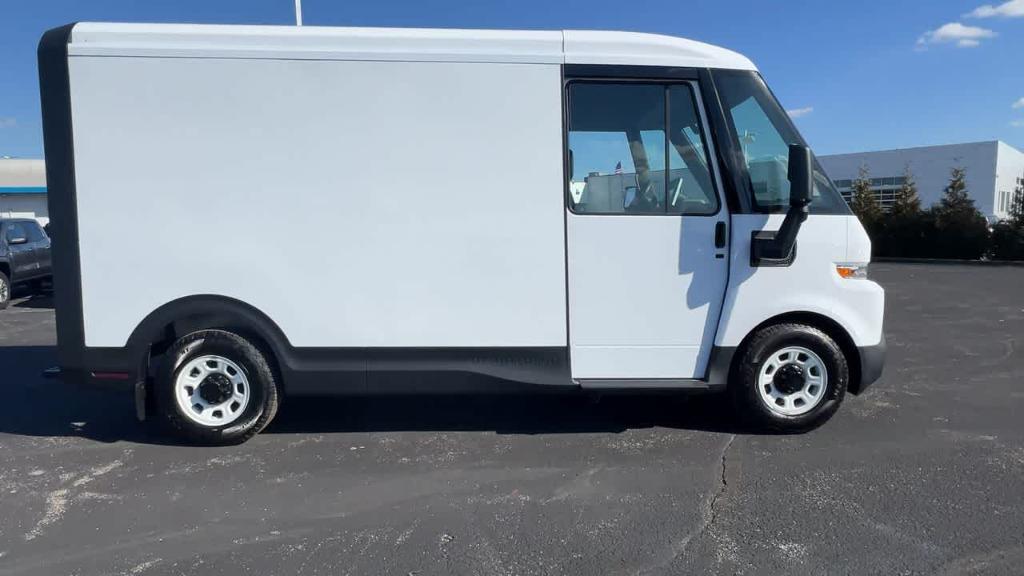 new 2025 Chevrolet BrightDrop 400 car, priced at $59,135