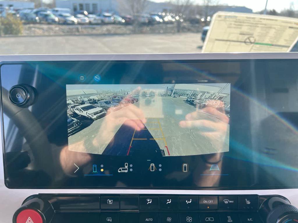 new 2025 Chevrolet BrightDrop 400 car, priced at $59,135