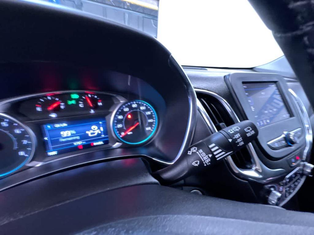 used 2024 Chevrolet Equinox car, priced at $24,725