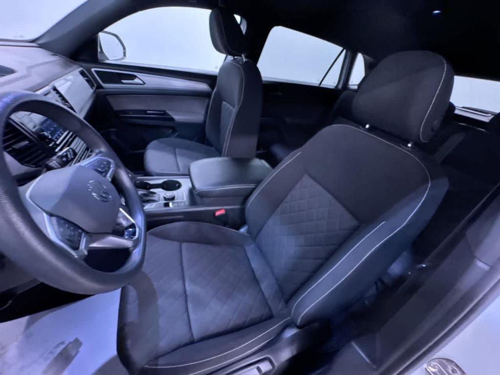 used 2021 Volkswagen Atlas Cross Sport car, priced at $19,995