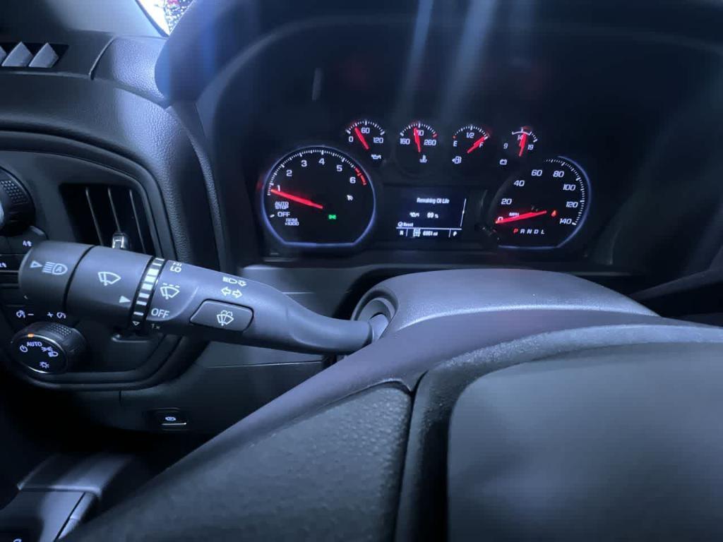 used 2025 Chevrolet Silverado 1500 car, priced at $40,824
