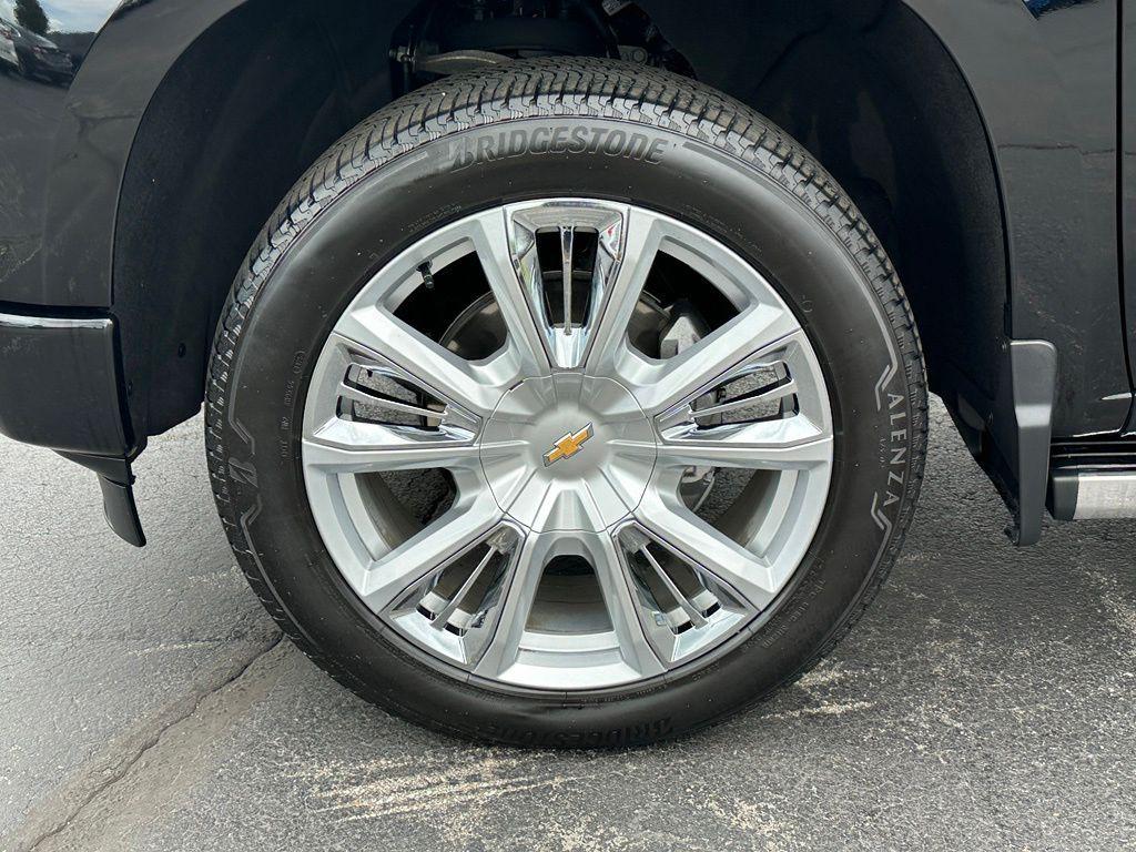 used 2025 Chevrolet Silverado 1500 car, priced at $58,834