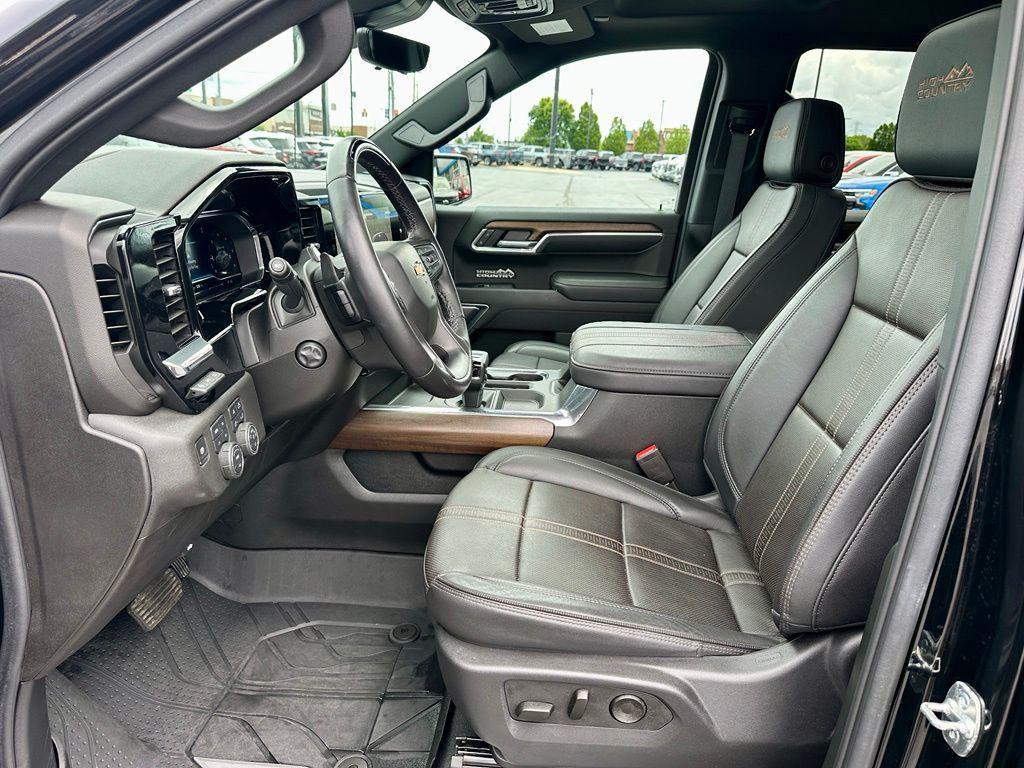 used 2025 Chevrolet Silverado 1500 car, priced at $58,834