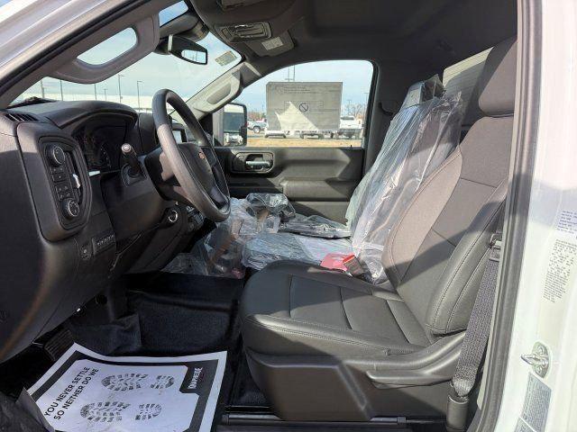 new 2025 Chevrolet Silverado 3500 car, priced at $61,633