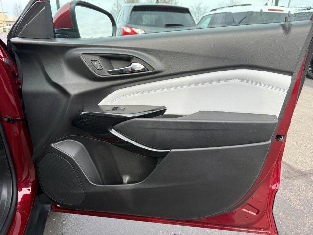 used 2025 Chevrolet Trax car, priced at $22,805