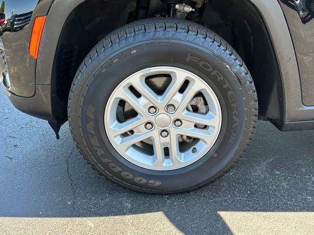 used 2023 Jeep Grand Cherokee car, priced at $28,333