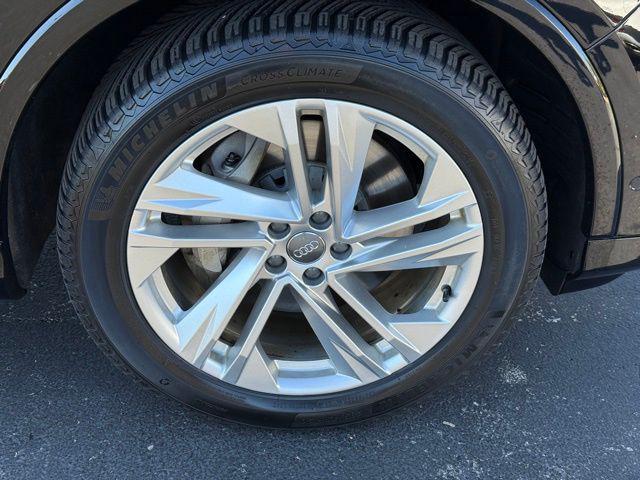 used 2020 Audi Q7 car, priced at $19,725