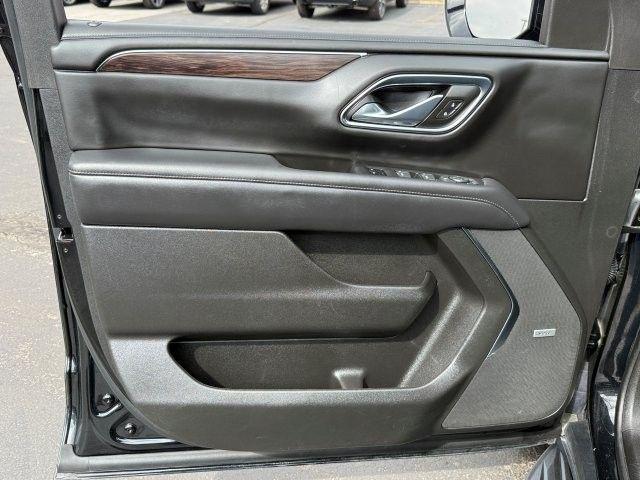 used 2023 Chevrolet Suburban car, priced at $45,280