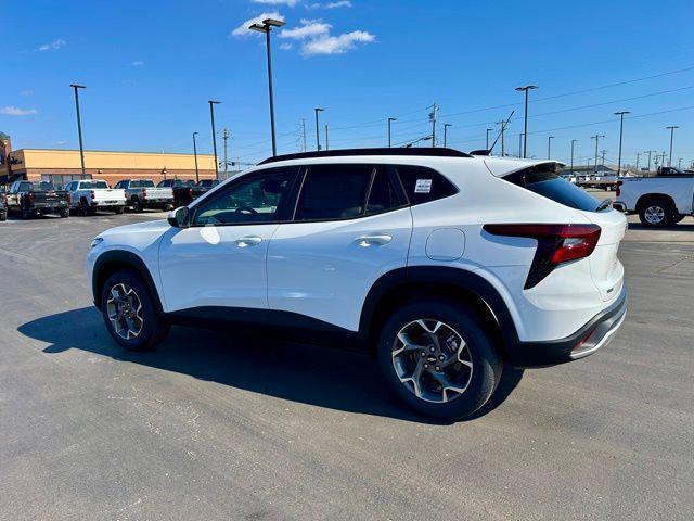 new 2026 Chevrolet Trax car, priced at $25,130