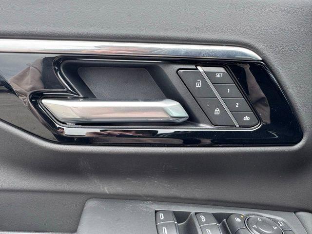 new 2025 Chevrolet Tahoe car, priced at $94,655