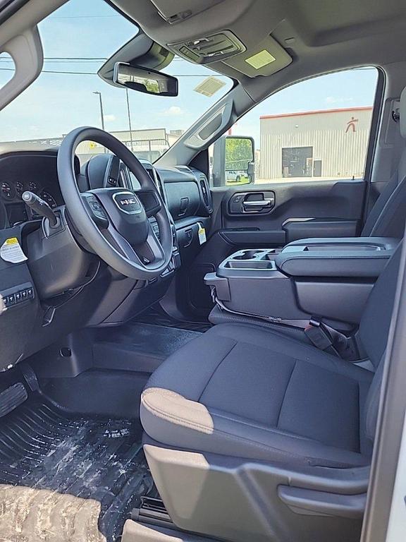 new 2024 GMC Sierra 2500 car, priced at $48,878