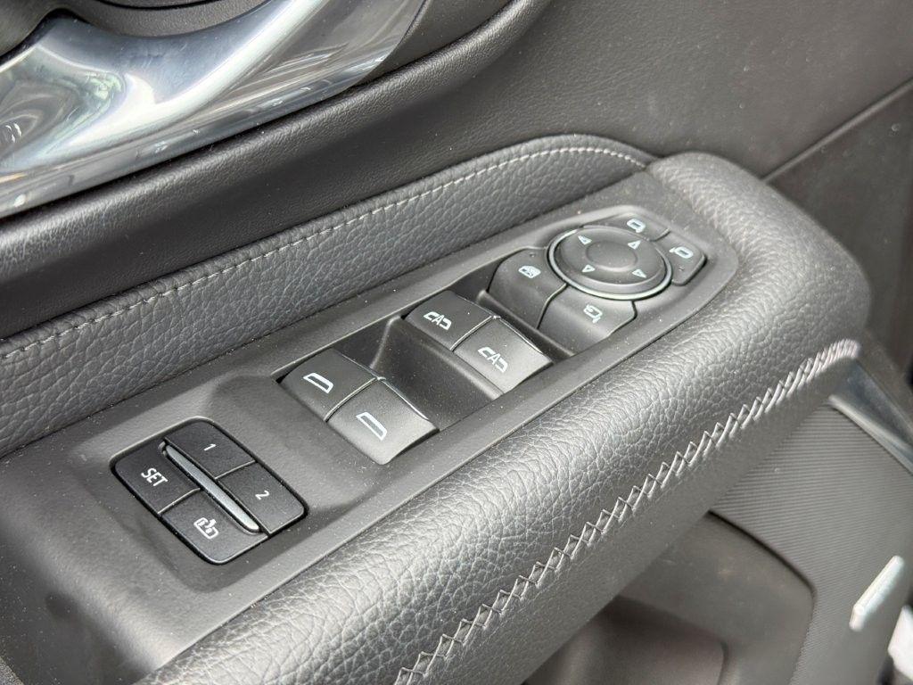 used 2023 GMC Yukon XL car, priced at $69,359