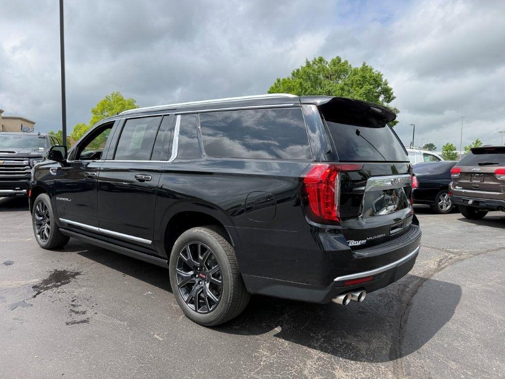used 2023 GMC Yukon XL car, priced at $69,359