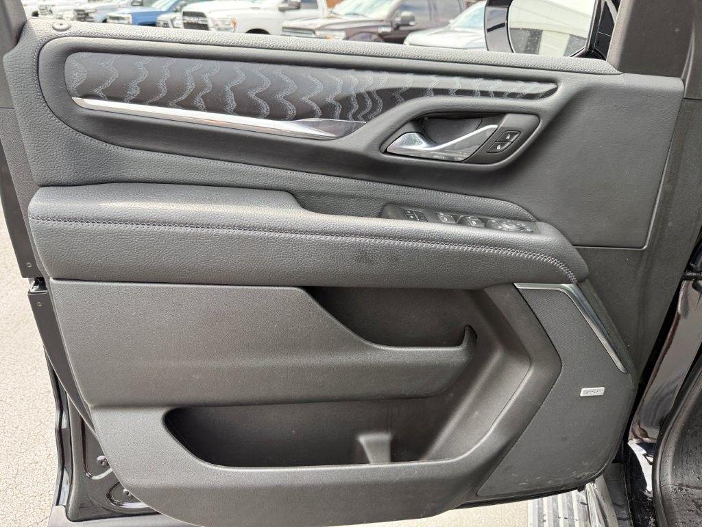 used 2023 GMC Yukon XL car, priced at $69,359