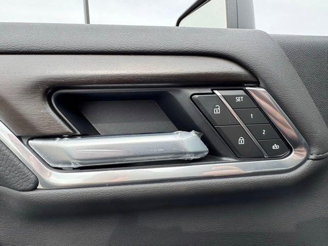 new 2026 GMC Sierra 2500 car, priced at $92,900