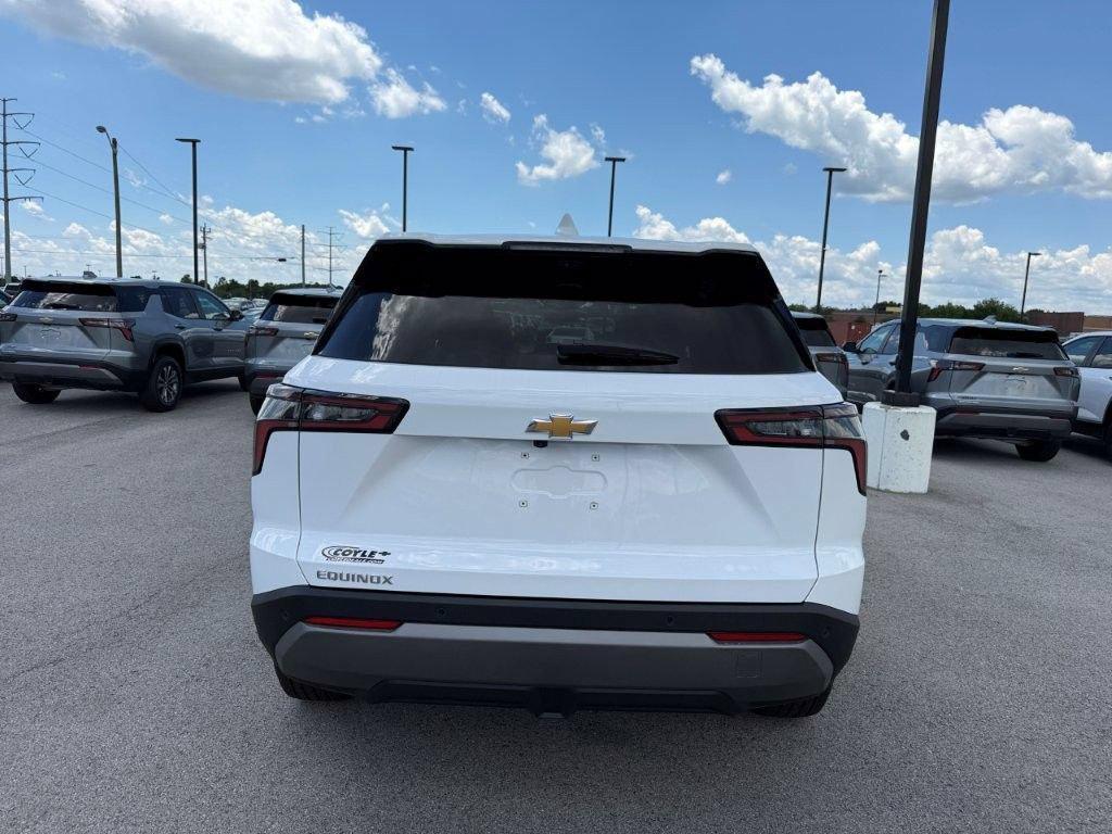 new 2026 Chevrolet Equinox car, priced at $31,780