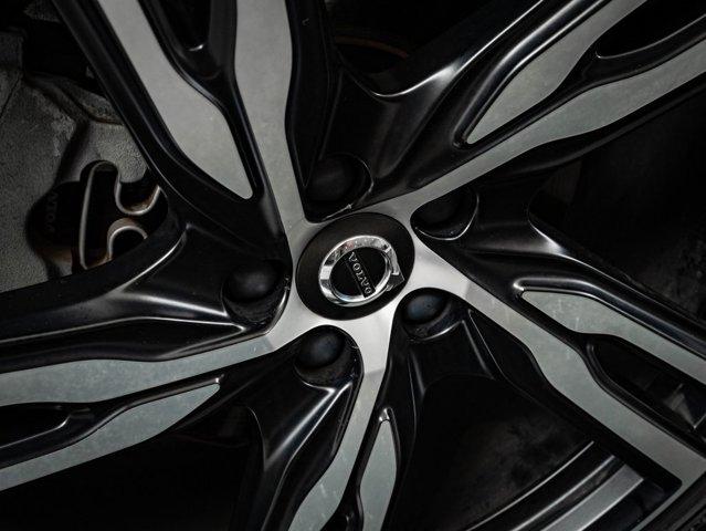 used 2018 Volvo XC90 car, priced at $21,998