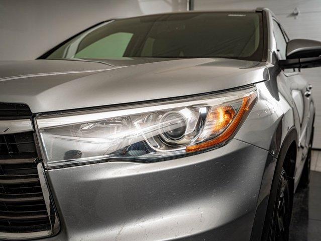 used 2015 Toyota Highlander car, priced at $14,598