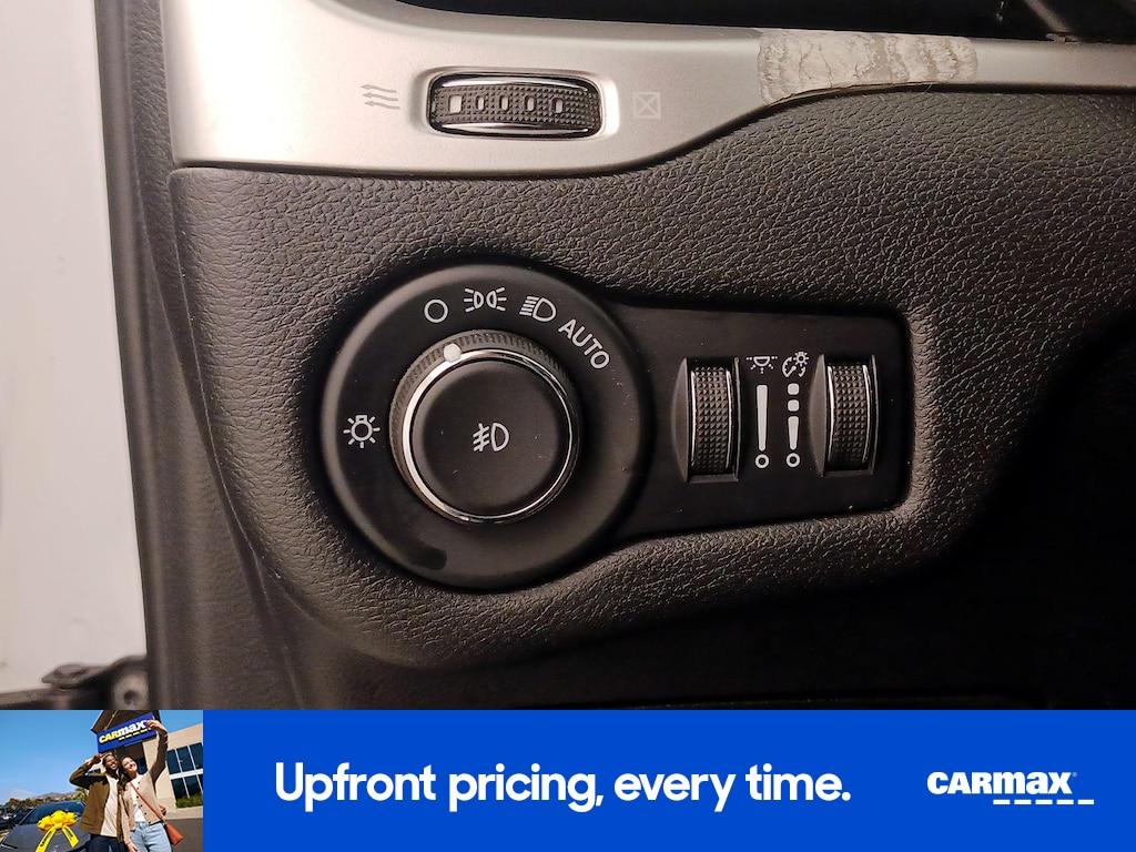 used 2022 Jeep Cherokee car, priced at $24,998