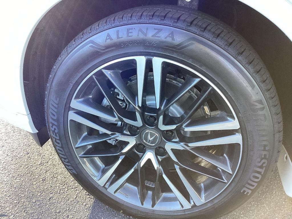 new 2026 Acura MDX car, priced at $68,950