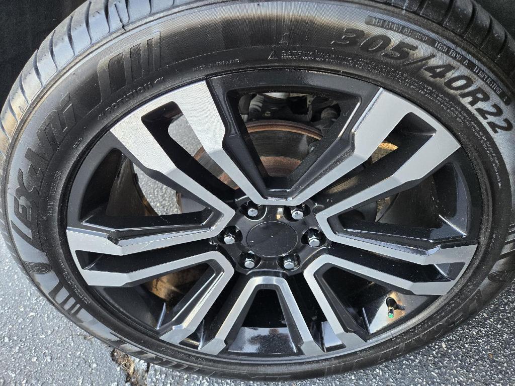 used 2015 GMC Yukon car, priced at $16,997