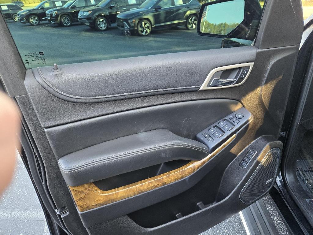 used 2015 GMC Yukon car, priced at $16,997