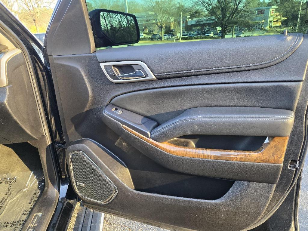 used 2015 GMC Yukon car, priced at $16,997