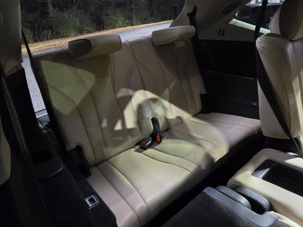 used 2022 Acura MDX car, priced at $35,555