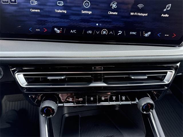 new 2026 Chevrolet Traverse car, priced at $44,311