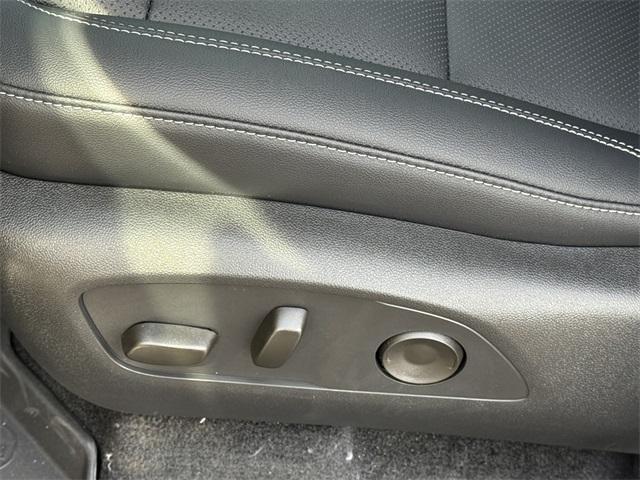 new 2026 Chevrolet Traverse car, priced at $44,311