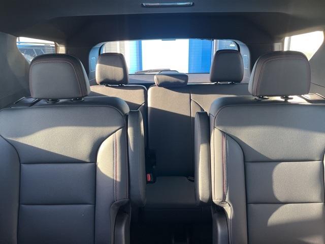 new 2026 Chevrolet Traverse car, priced at $54,045