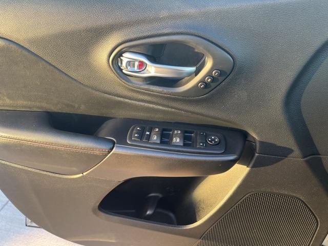 used 2020 Jeep Cherokee car, priced at $20,650