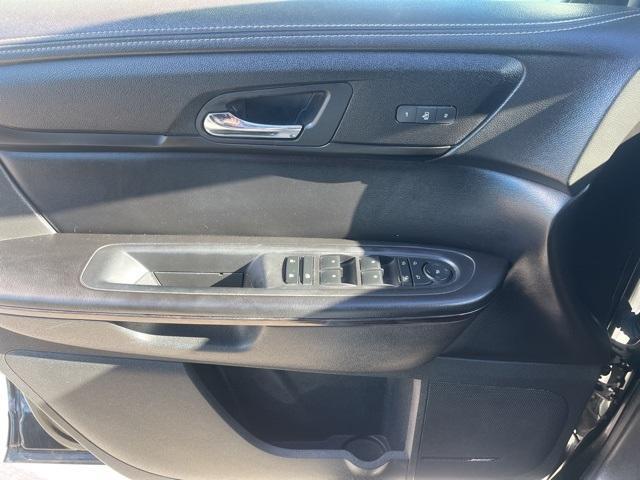 used 2015 Chevrolet Traverse car, priced at $7,954