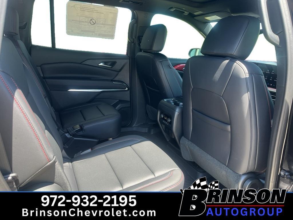 new 2026 Chevrolet Traverse car, priced at $54,045