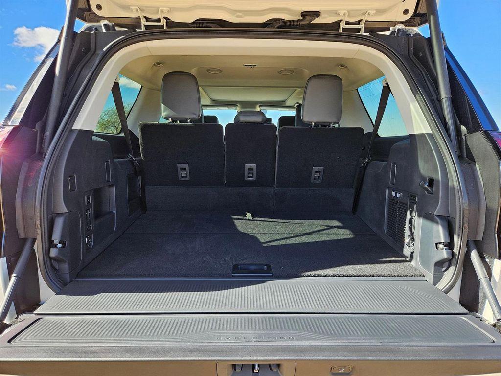 new 2025 Ford Expedition Max car, priced at $68,835