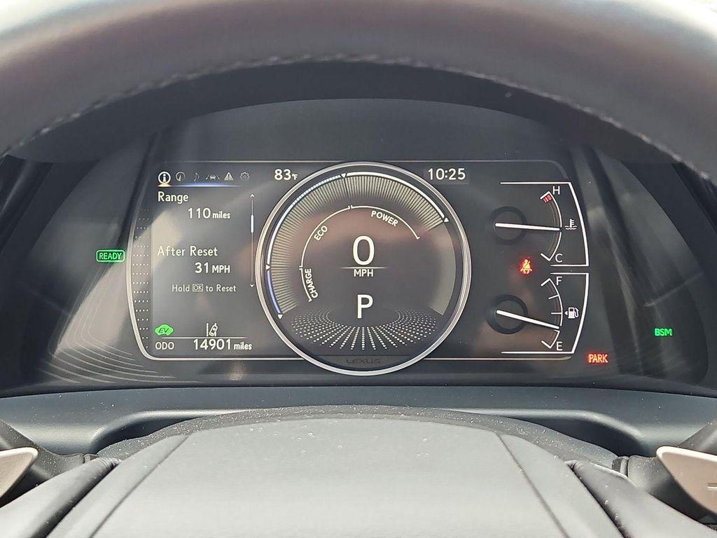 used 2025 Lexus ES 300h car, priced at $46,099