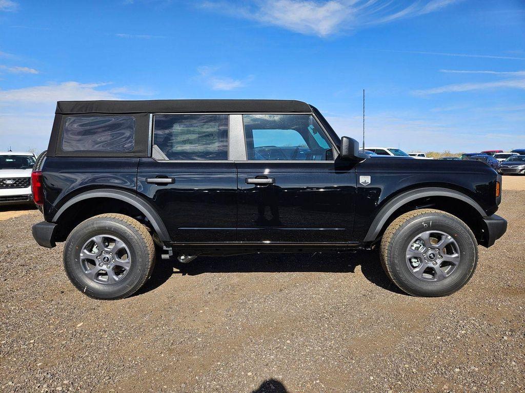 new 2025 Ford Bronco car, priced at $40,175