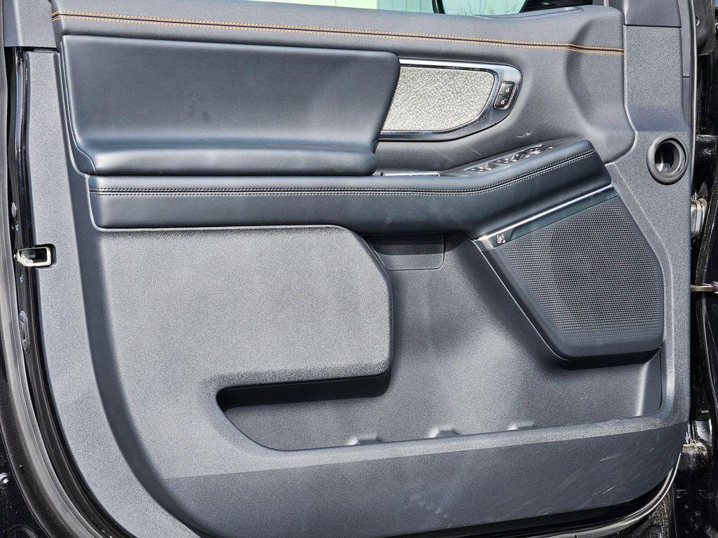 new 2025 Ford Expedition car, priced at $78,605