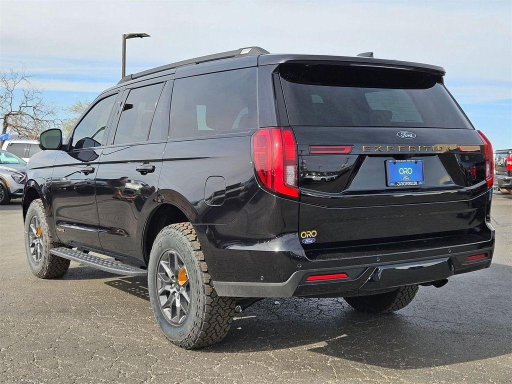 new 2025 Ford Expedition car, priced at $78,605
